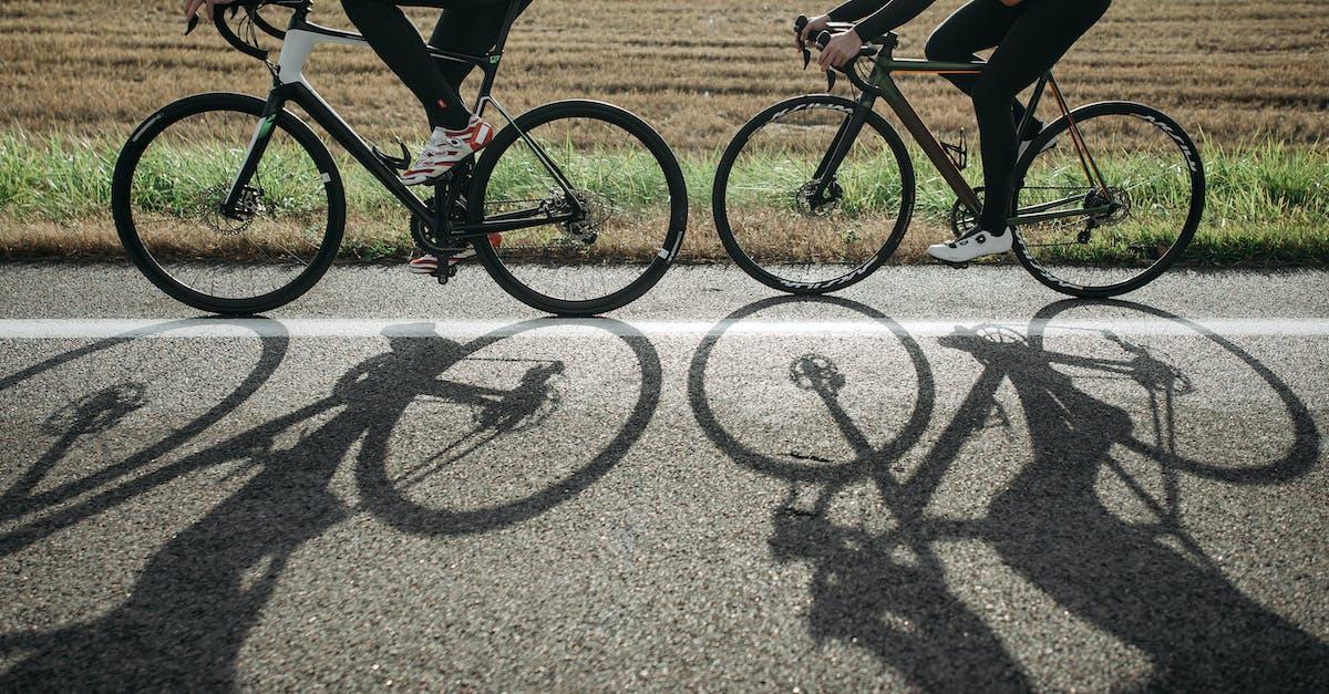 Bib-shorts: Varför Varje Cyklist Behöver Dem och Hur Man Bär Dem Rätt